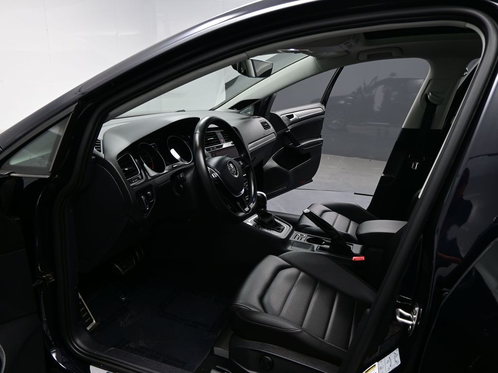2019 Volkswagen Golf Alltrack TSI SEL photo 3