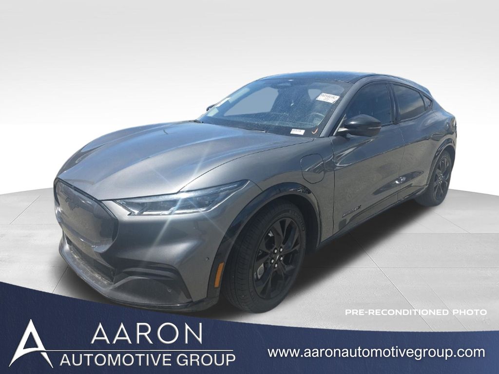 2023 Ford Mustang-Mach-e Premium's photo