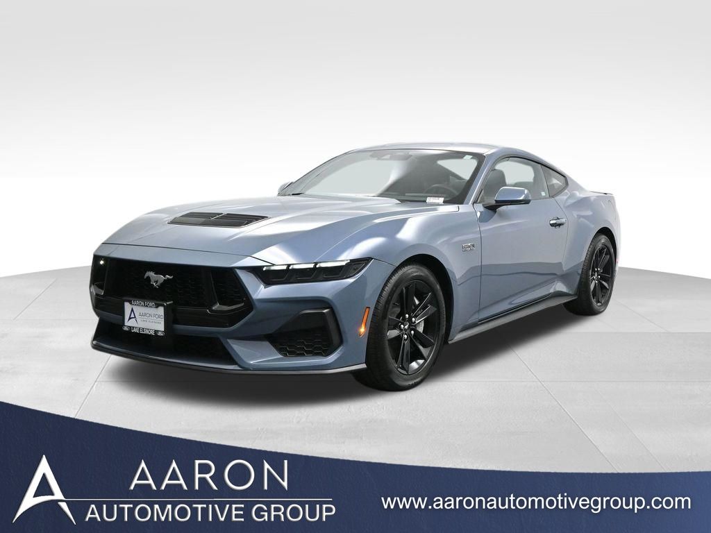 2025 Ford Mustang GT Fastback's photo