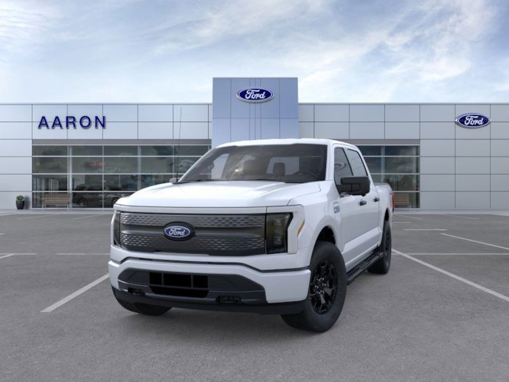 New 2025 Ford F-150 Lightning XLT Truck