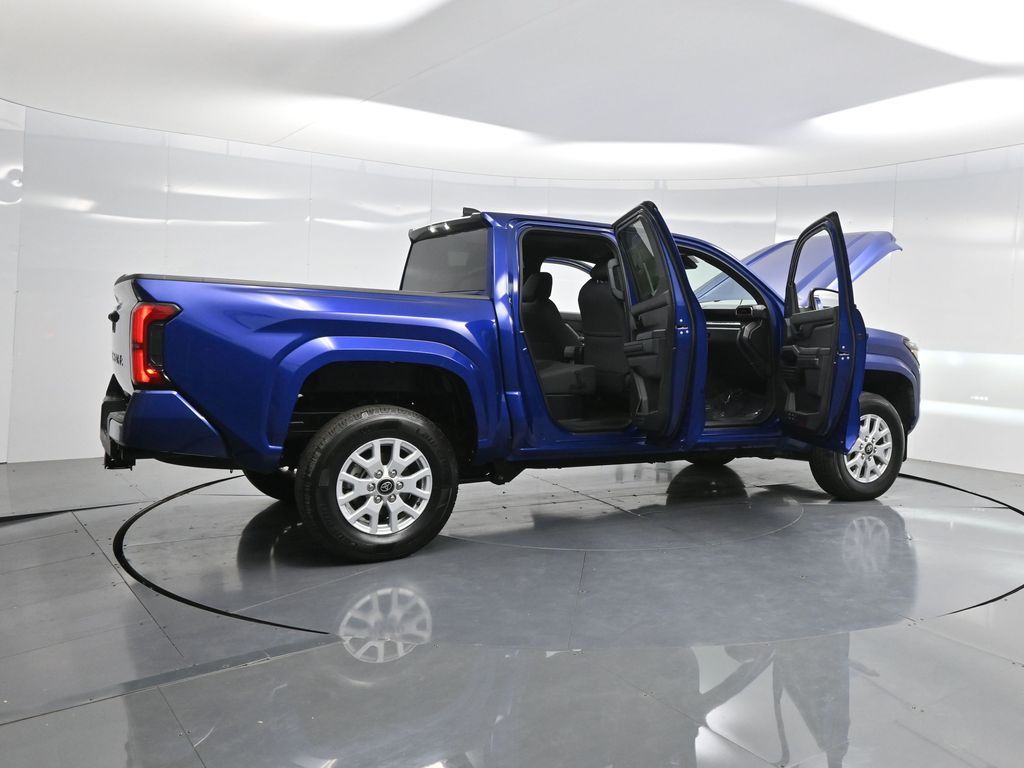2024 Toyota Tacoma SR5 photo 4