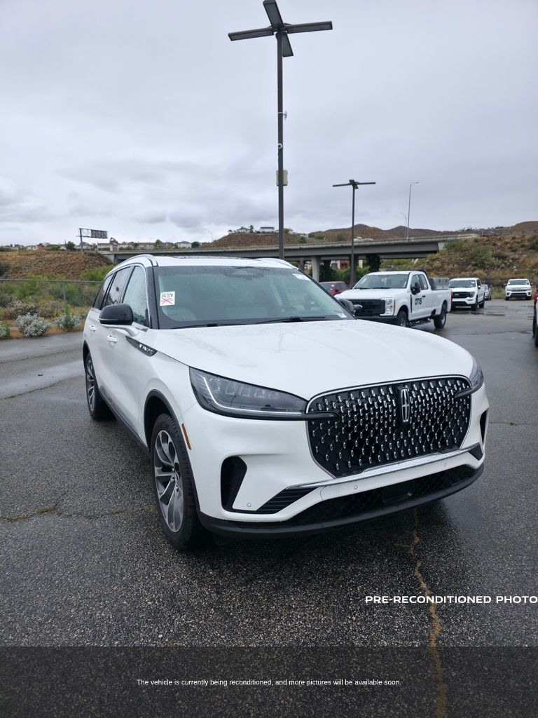 2025 Lincoln Aviator Reserve photo 2