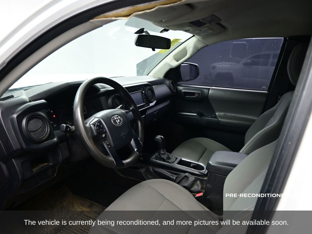 2016 Toyota Tacoma SR photo 6