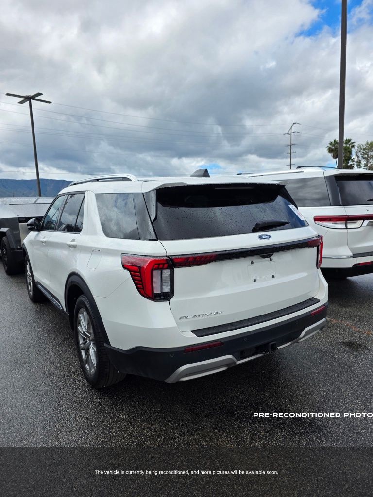 2025 Ford Explorer Platinum photo 4