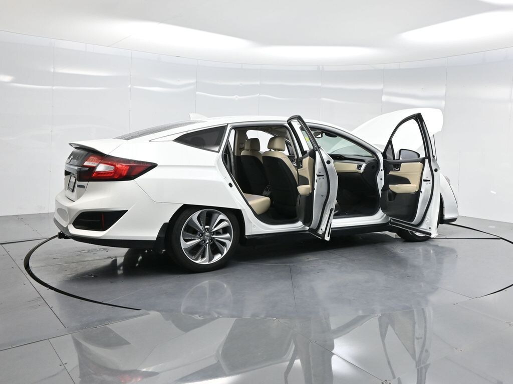 Used 2018 Honda Clarity Plug-In Hybrid Base Sedan