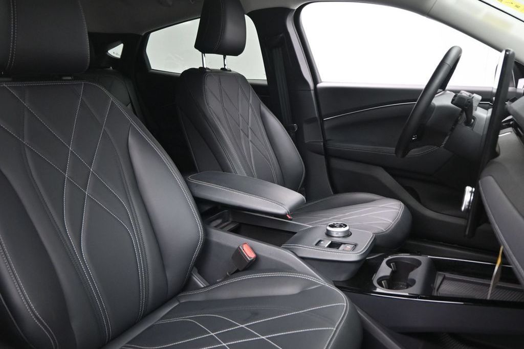 2024 Ford Mustang Mach-E Select - Photo 11