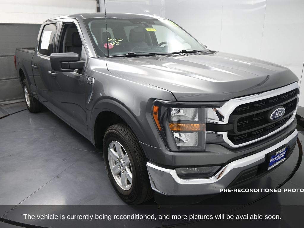 2023 Ford F-150 XLT photo 2