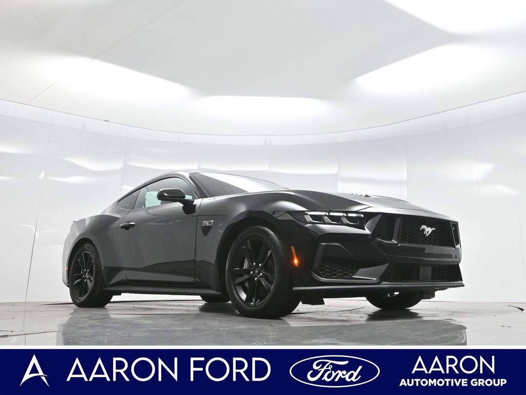 2024 Ford Mustang GT photo 2