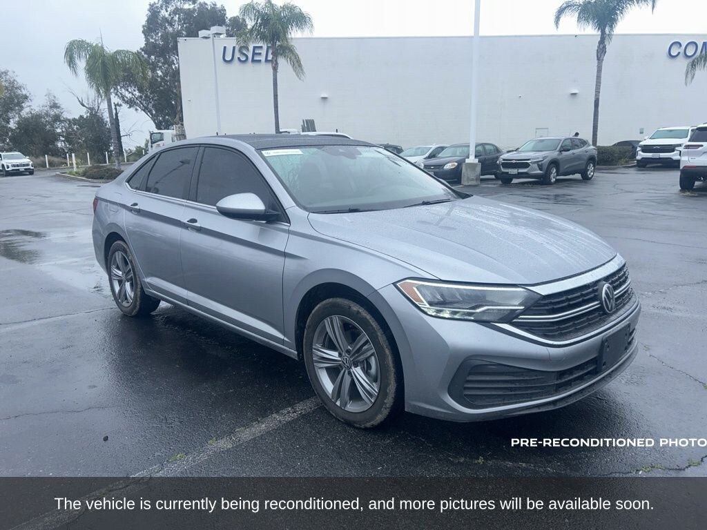 Used 2024 Volkswagen Jetta 1.5T SE Sedan