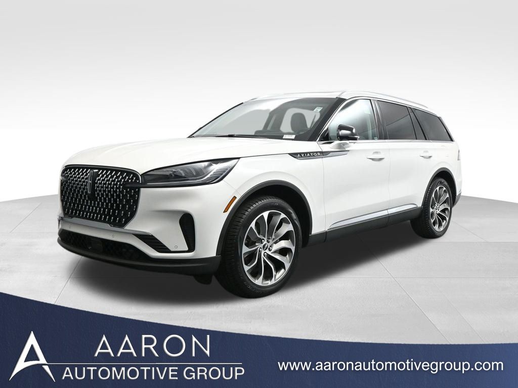 2025 Lincoln Aviator Reserve AWD's photo