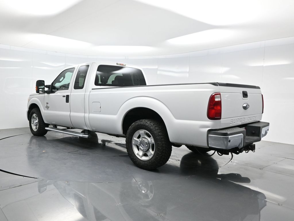 2016 Ford F-250SD XLT photo 5