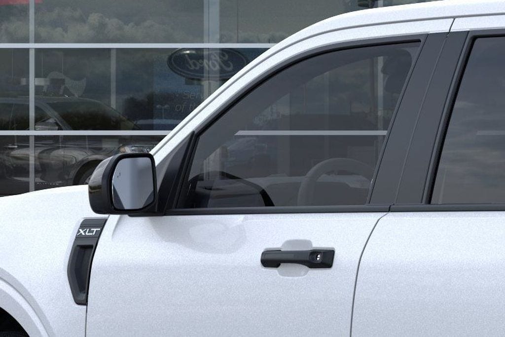 2025 Ford Maverick XLT - Photo 25