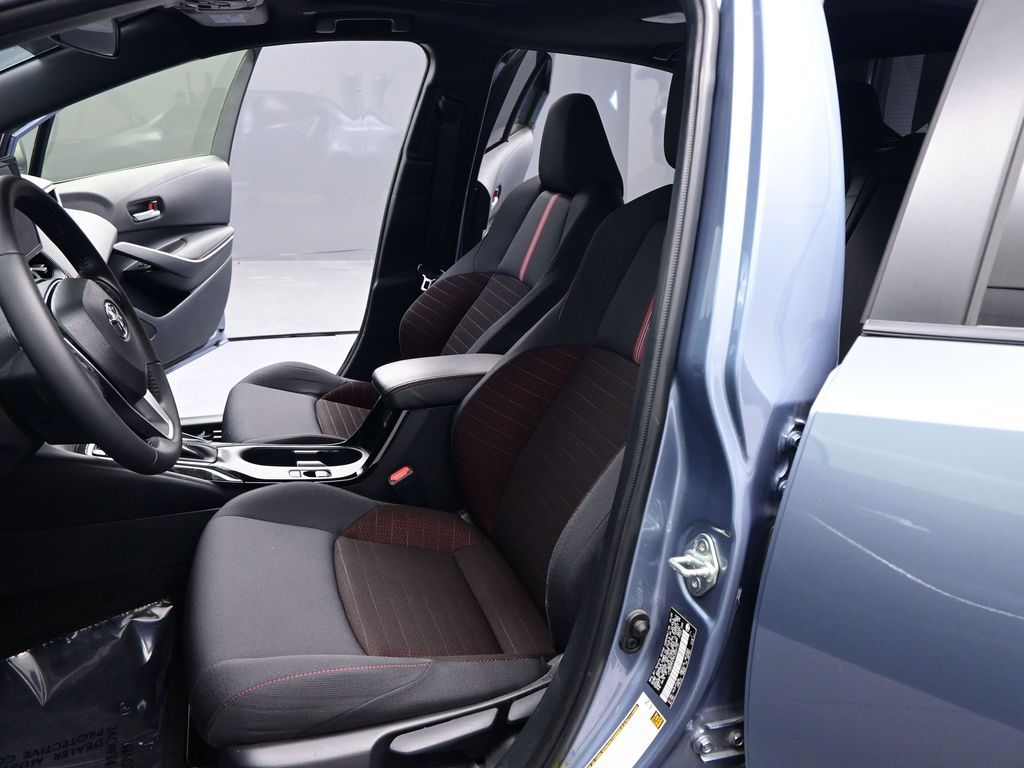 2024 Toyota Corolla Hybrid SE photo 3