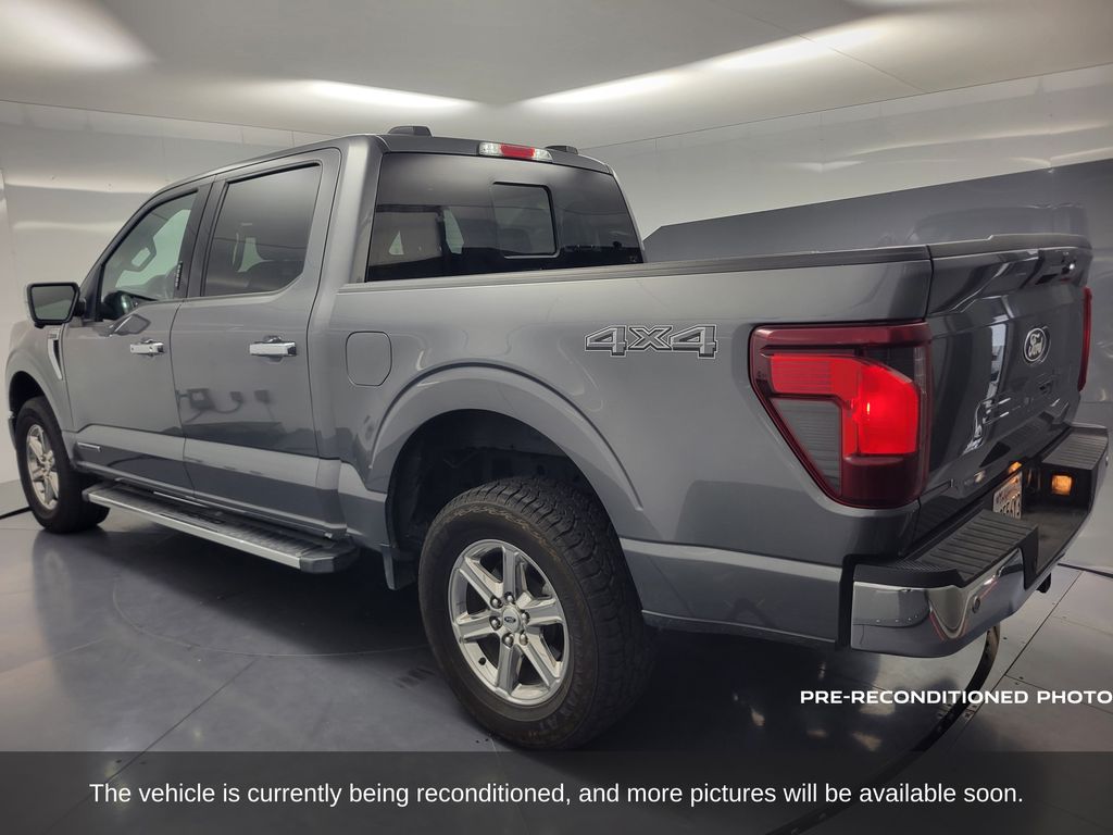 2024 Ford F-150 XLT photo 3