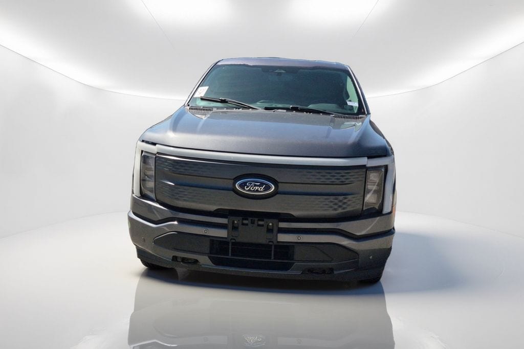 Used 2022 Ford F-150 Lightning XLT with VIN 1FTVW1EL9NWG00761 for sale in Lake Elsinore, CA