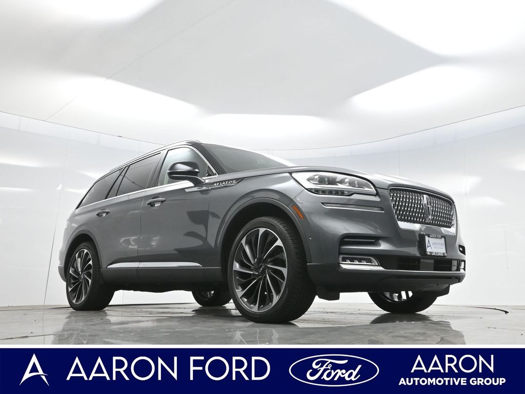 2023 Lincoln Aviator Reserve photo 2