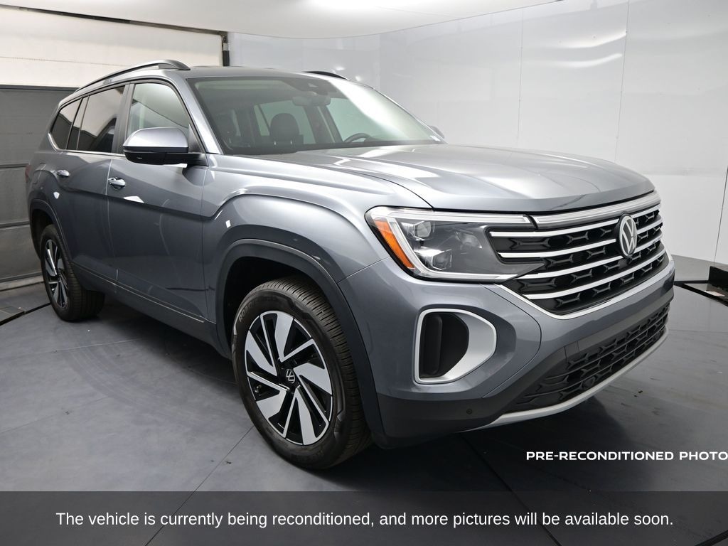 Used 2025 Volkswagen Atlas 2.0T SE w/Technology SUV