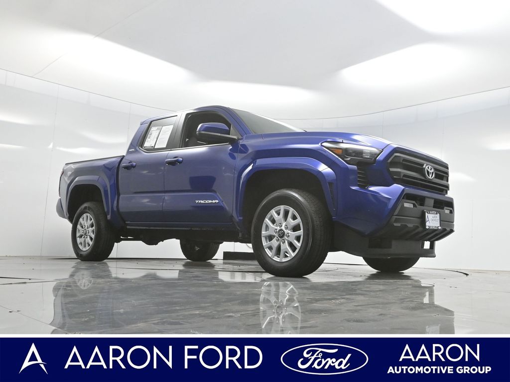 2024 Toyota Tacoma SR5 photo 2