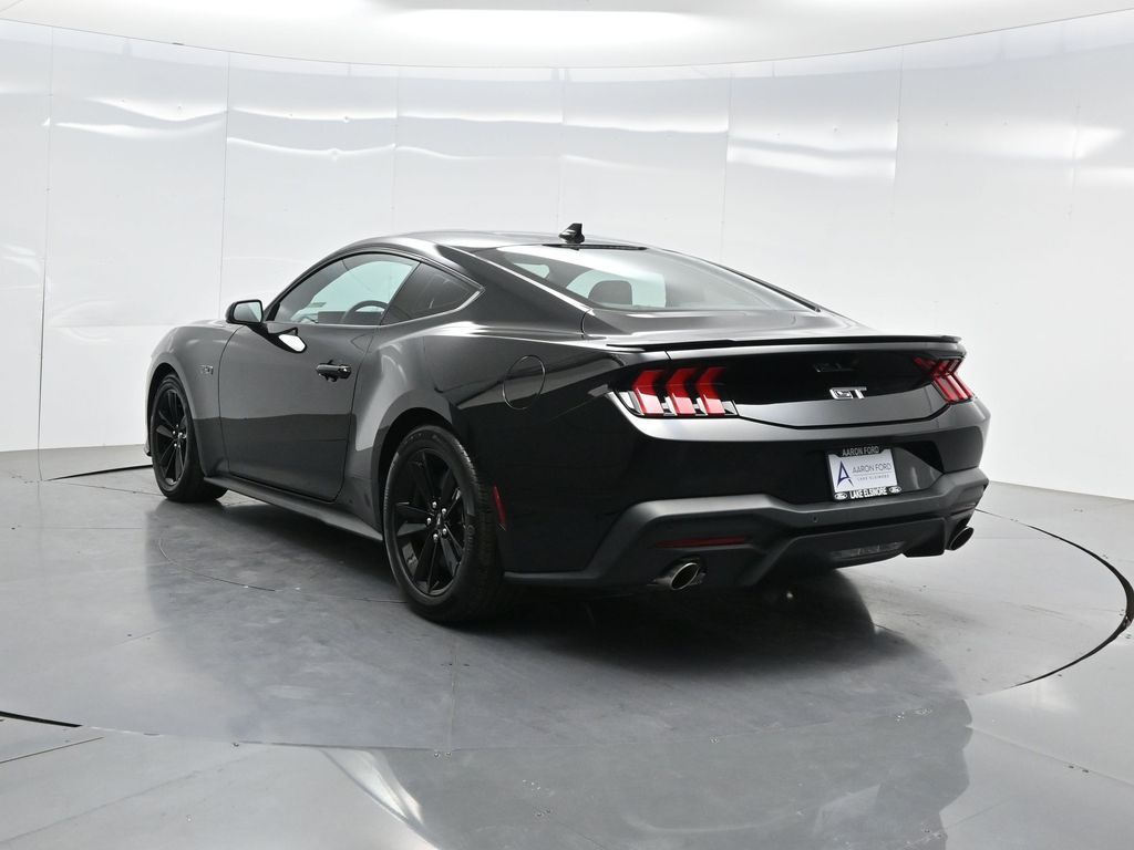 2024 Ford Mustang GT photo 5