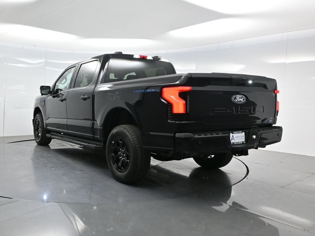 2025 Ford F-150 Lightning XLT photo 5