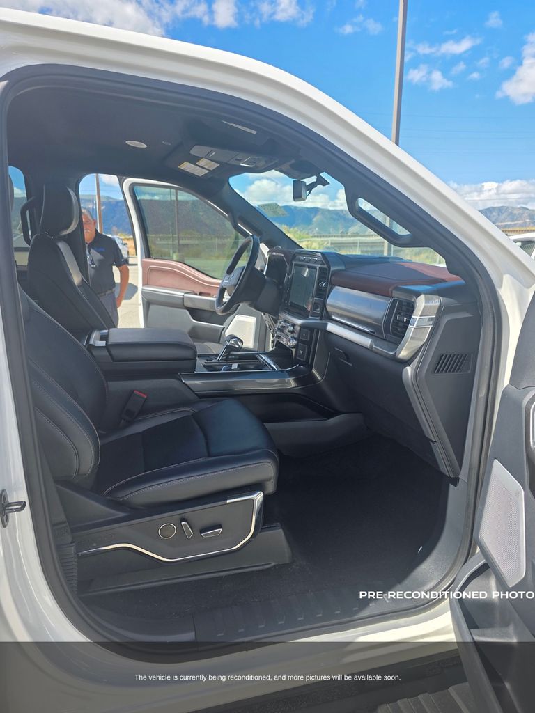 2023 Ford F-150 Lariat photo 5