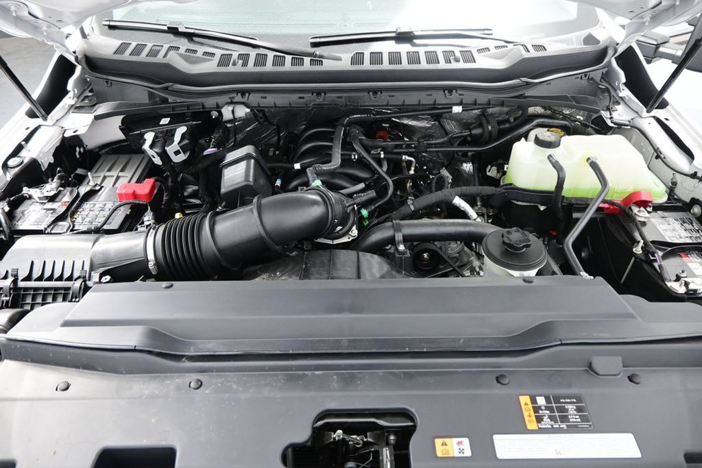 2025 Ford F-350 Super Duty Chassis Cab XL - Photo 24