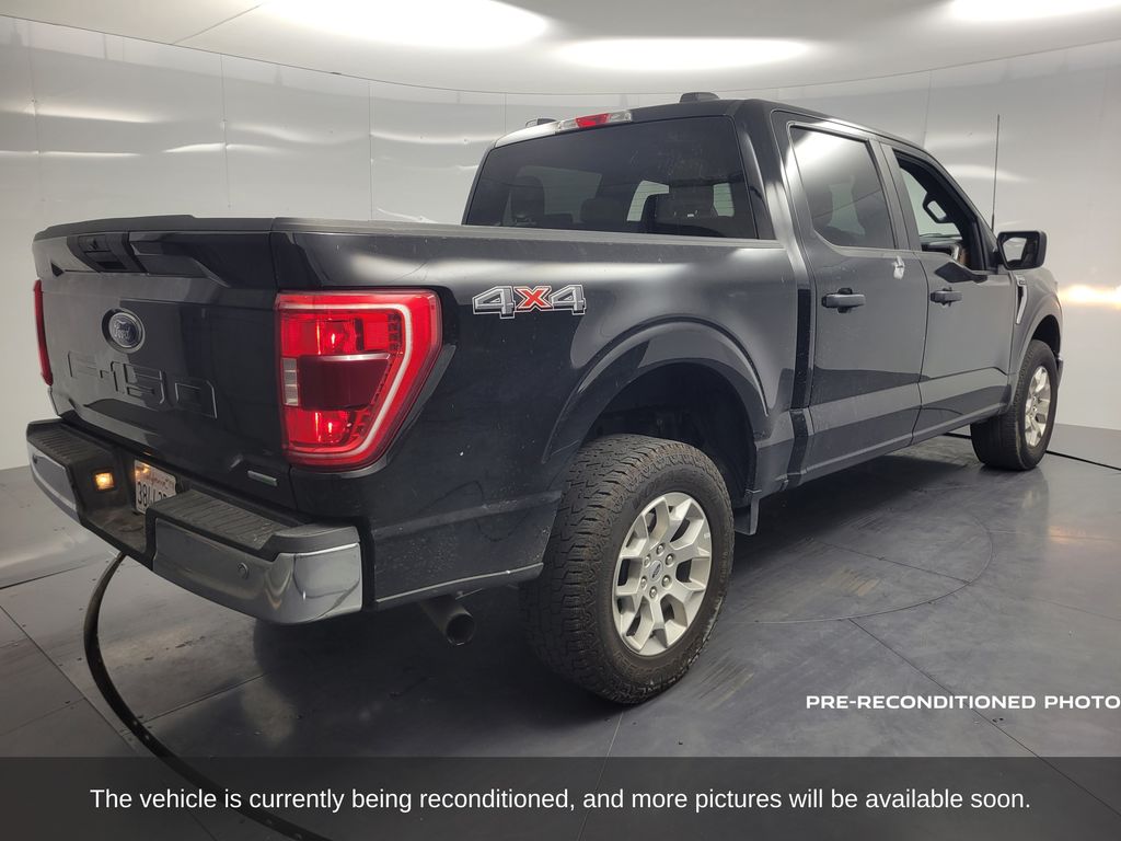 2023 Ford F-150 XLT photo 3