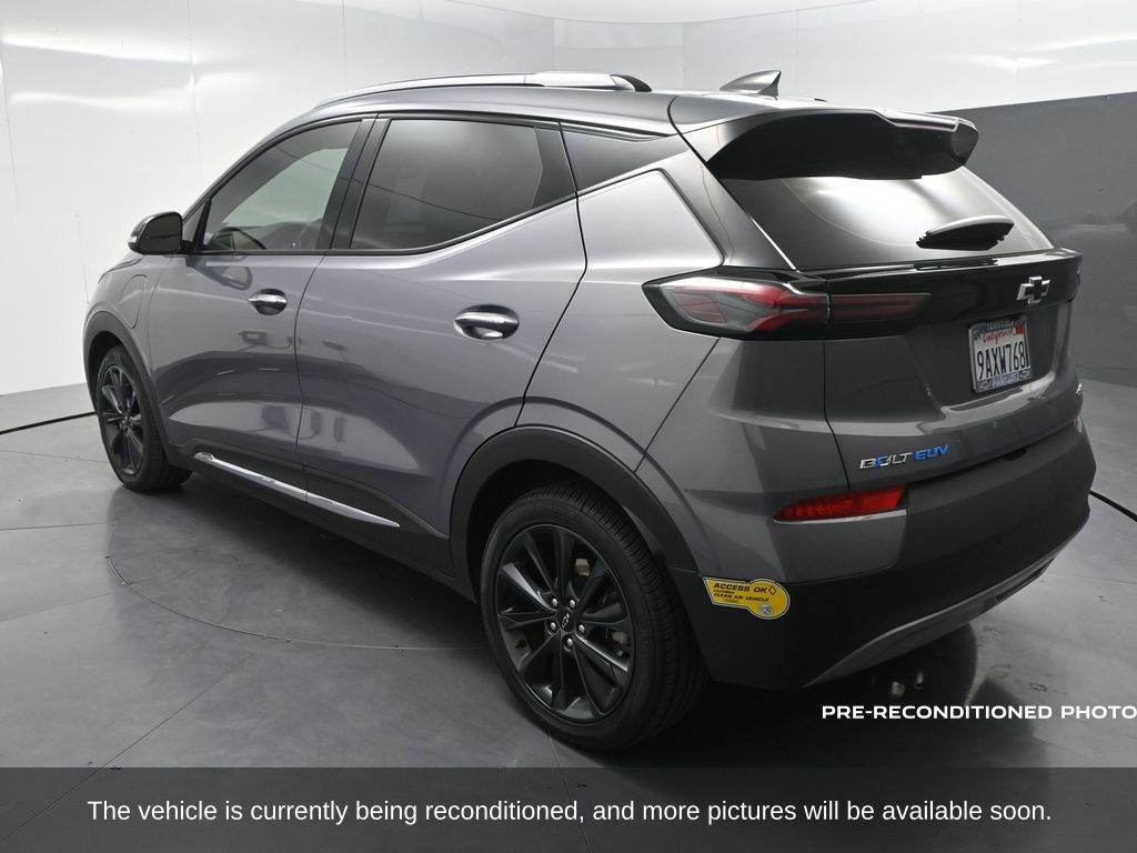 2022 Chevrolet Bolt EUV Premier photo 3