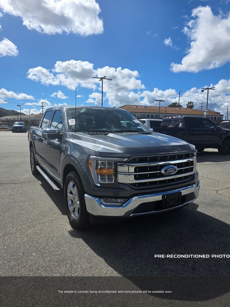 2023 Ford F-150 Lariat photo 2