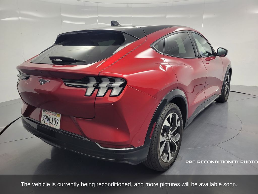 2023 Ford Mustang Mach-E Premium photo 4