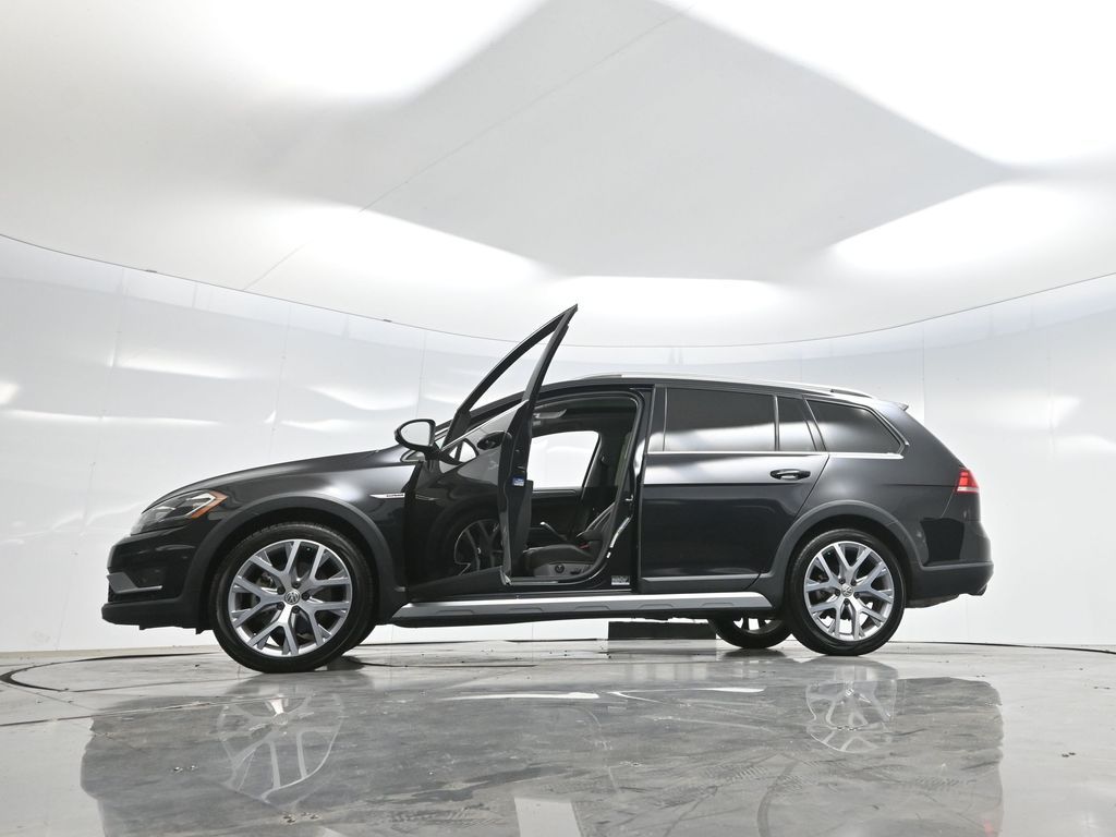 2019 Volkswagen Golf Alltrack TSI SEL photo 6