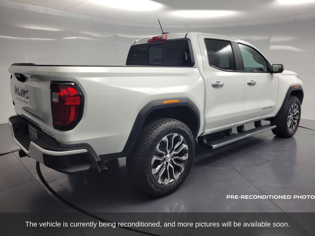2024 Gmc Canyon Denali photo 3
