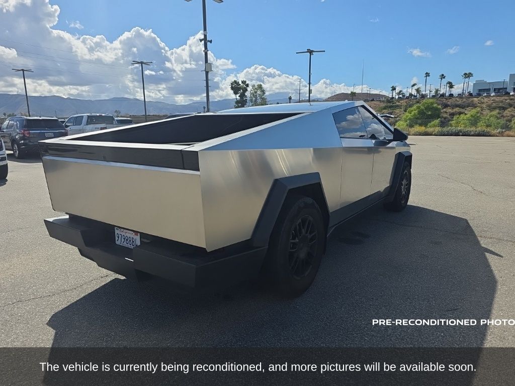 2024 Tesla Cybertruck Base photo 5