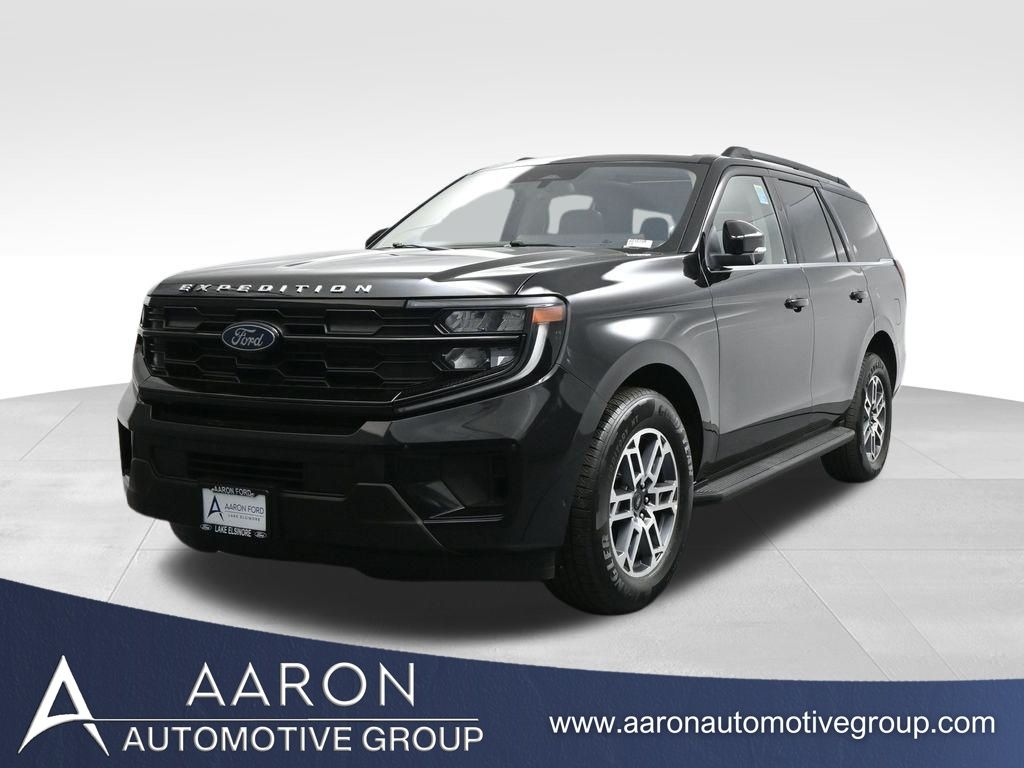 2025 Ford Expedition Active's photo