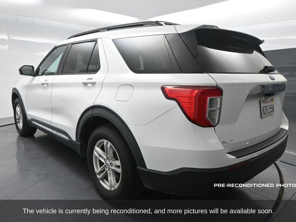 2021 Ford Explorer XLT photo 4