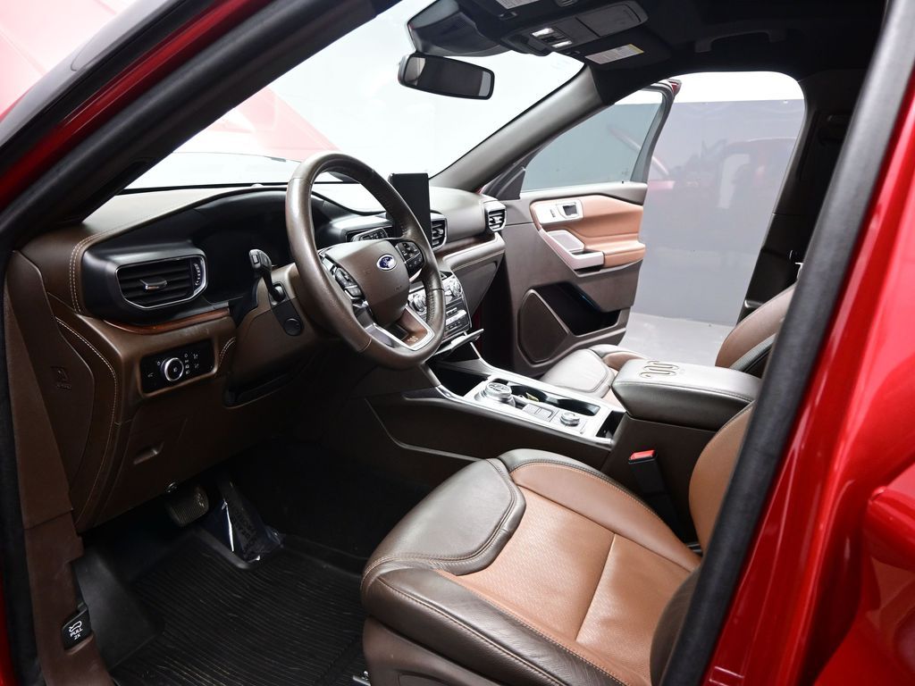 2024 Ford Explorer King Ranch photo 3
