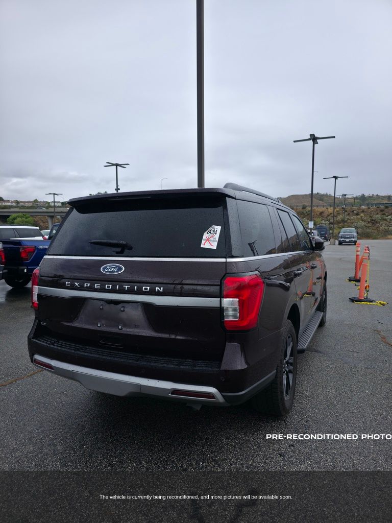 2024 Ford Expedition XLT photo 4