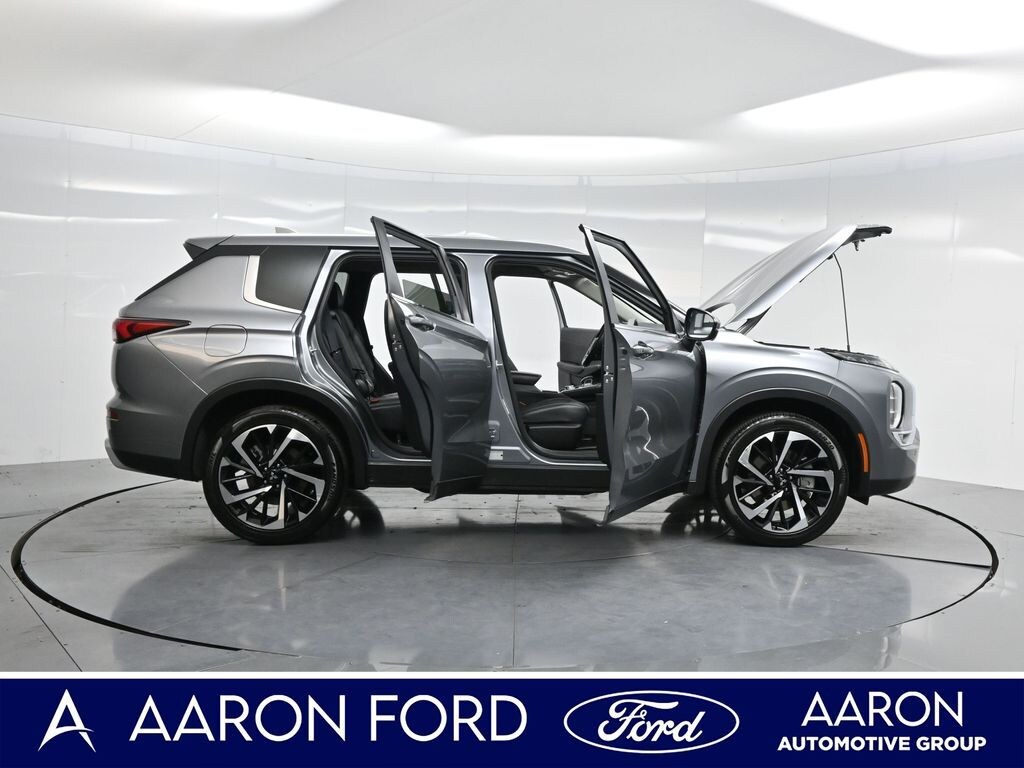 Used 2024 Mitsubishi Outlander SE SUV