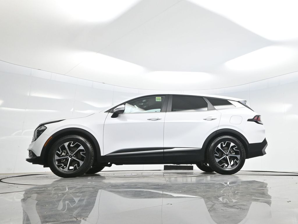 2023 Kia Sportage EX photo 6