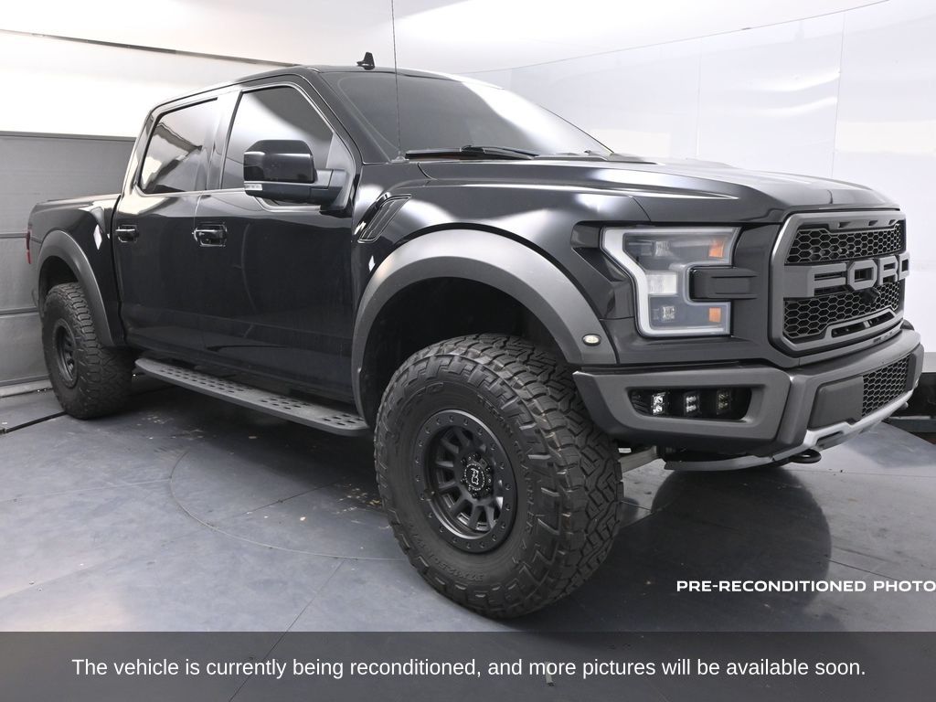 2019 Ford F-150 Raptor photo 2