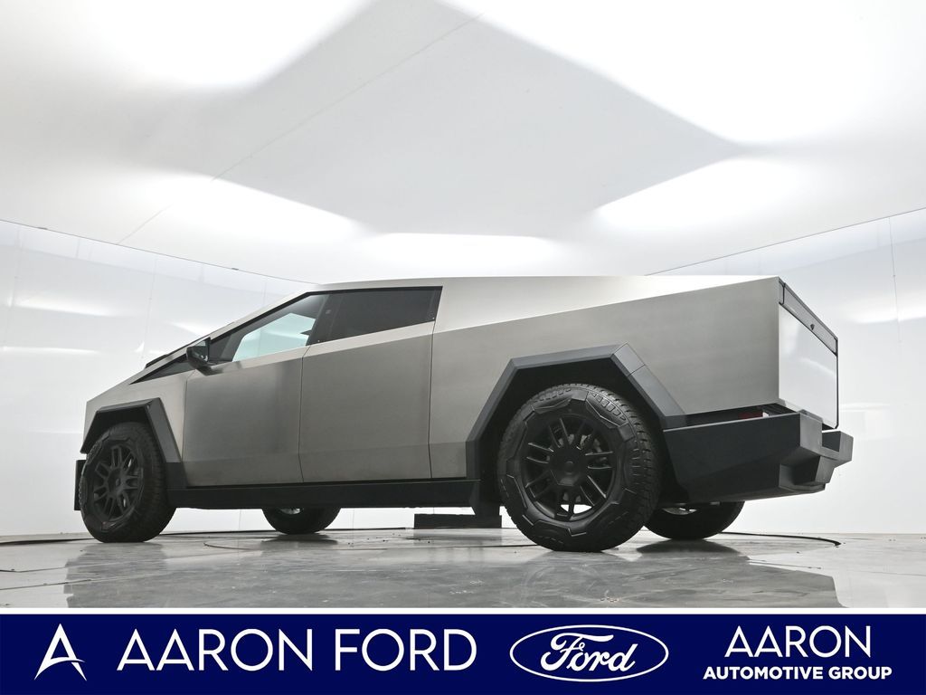 Used 2024 Tesla Cybertruck Base with VIN 7G2CEHED9RA043348 for sale in Lake Elsinore, CA