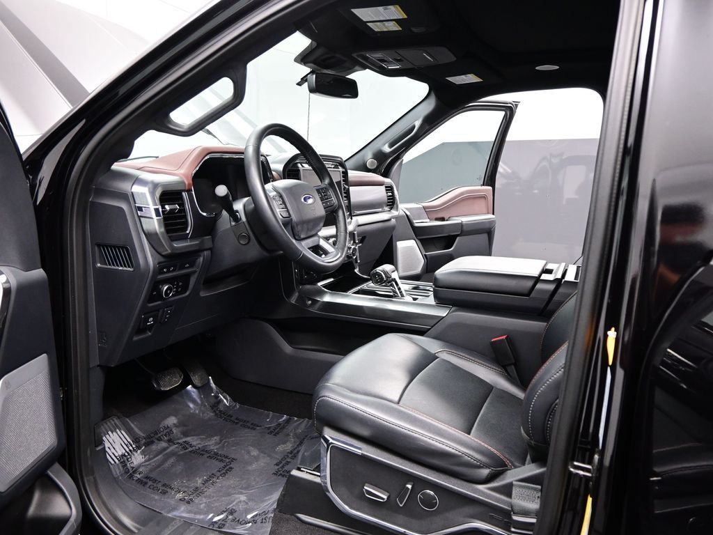 2023 Ford F-150 Lariat photo 3