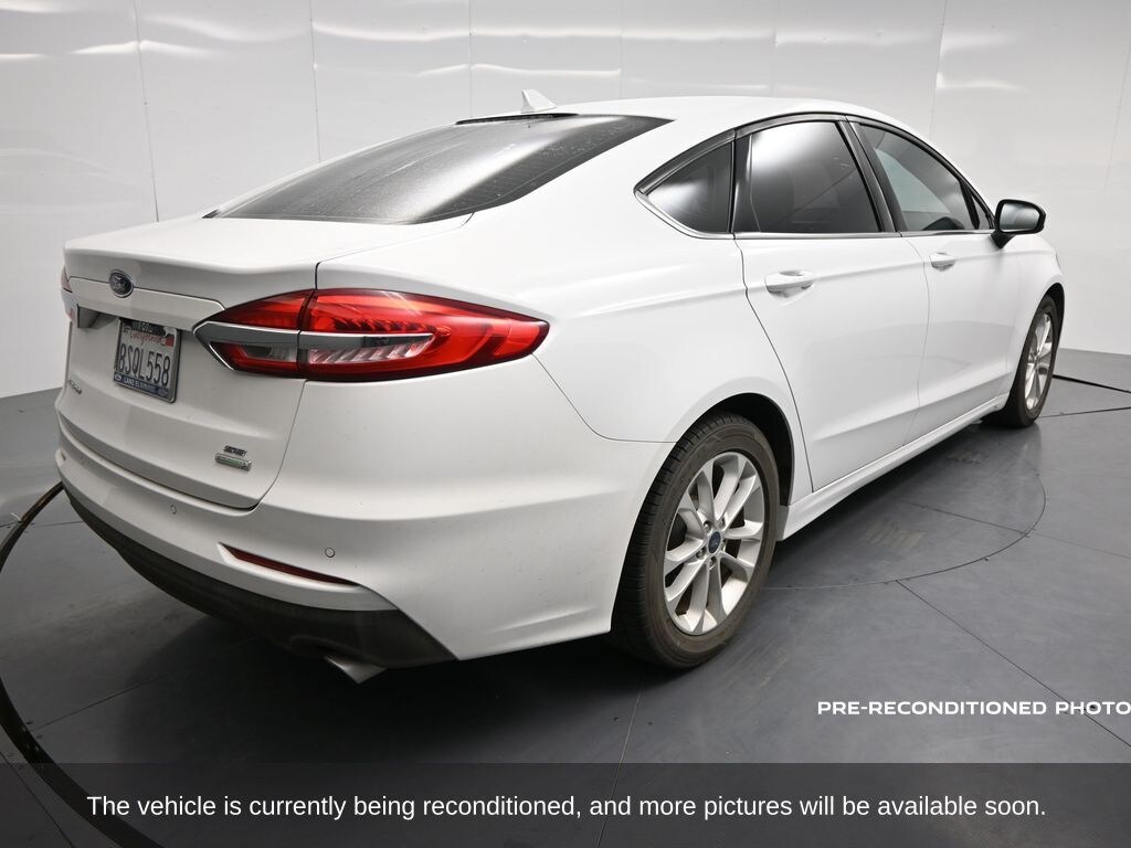 Used 2020 Ford Fusion SE Sedan
