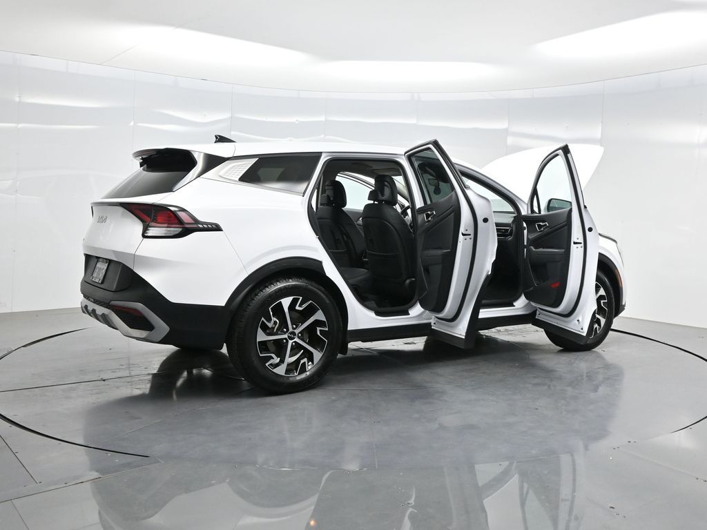 2023 Kia Sportage EX photo 4
