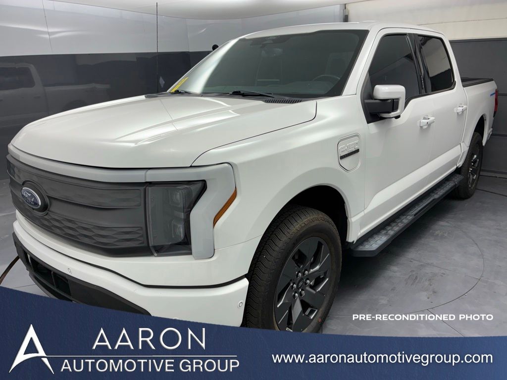 2022 Ford F-150 Lariat 4x4 SuperCrew 5-1/2 Box's photo