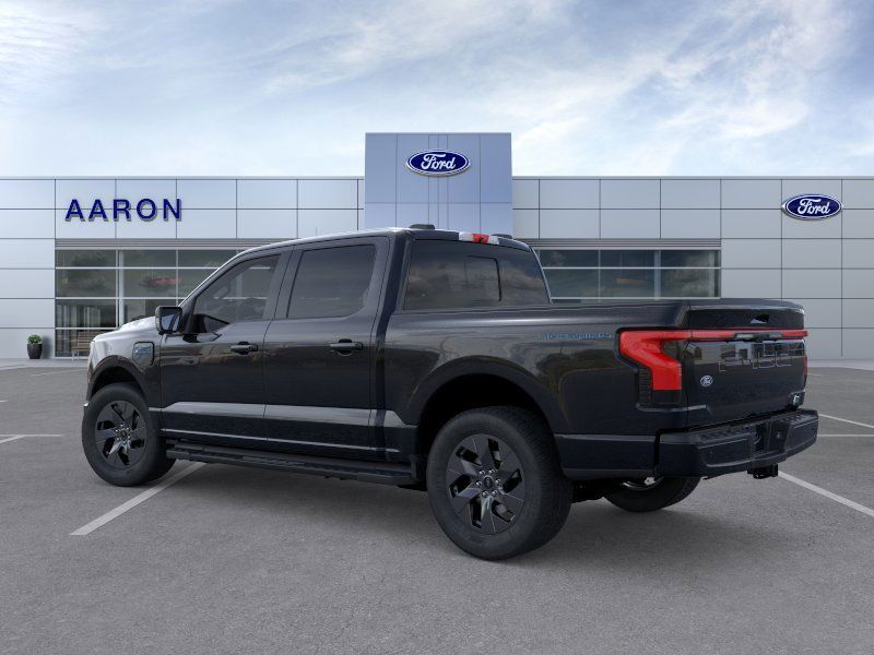 2025 Ford F-150 Lightning Lariat photo 3