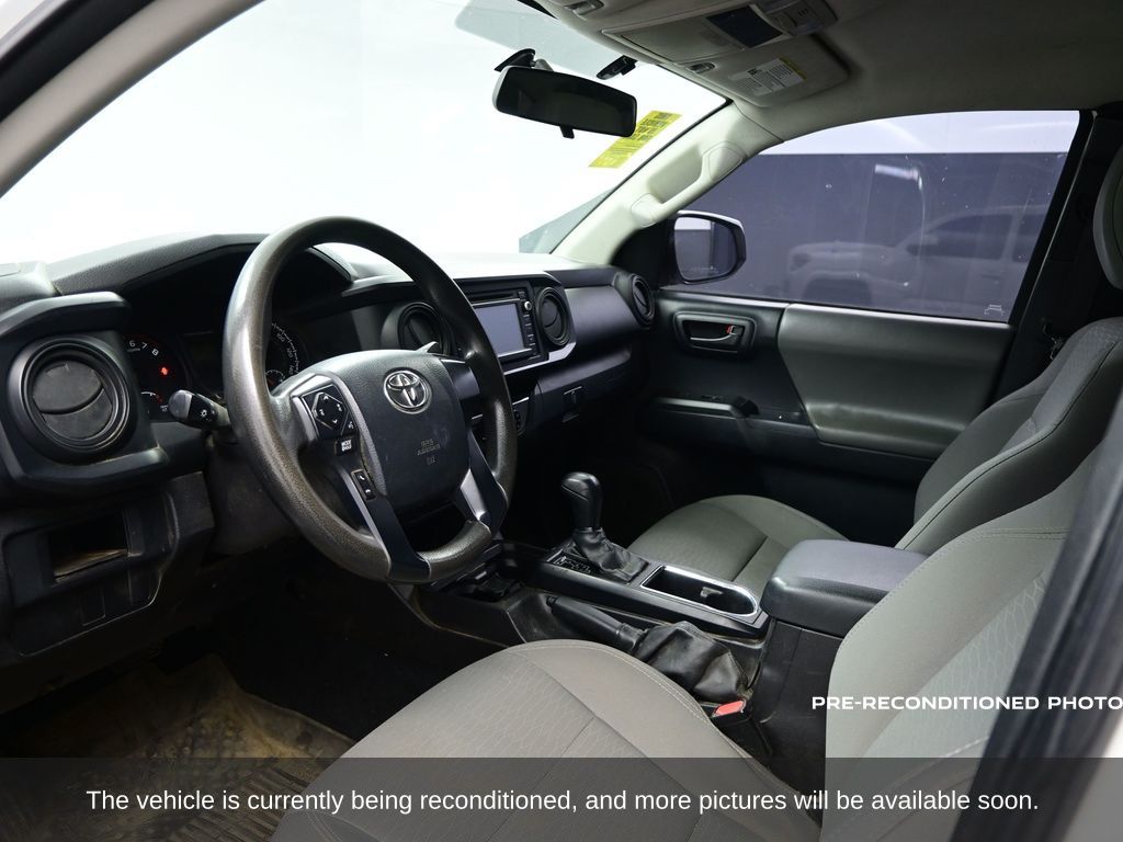 2016 Toyota Tacoma SR photo 5