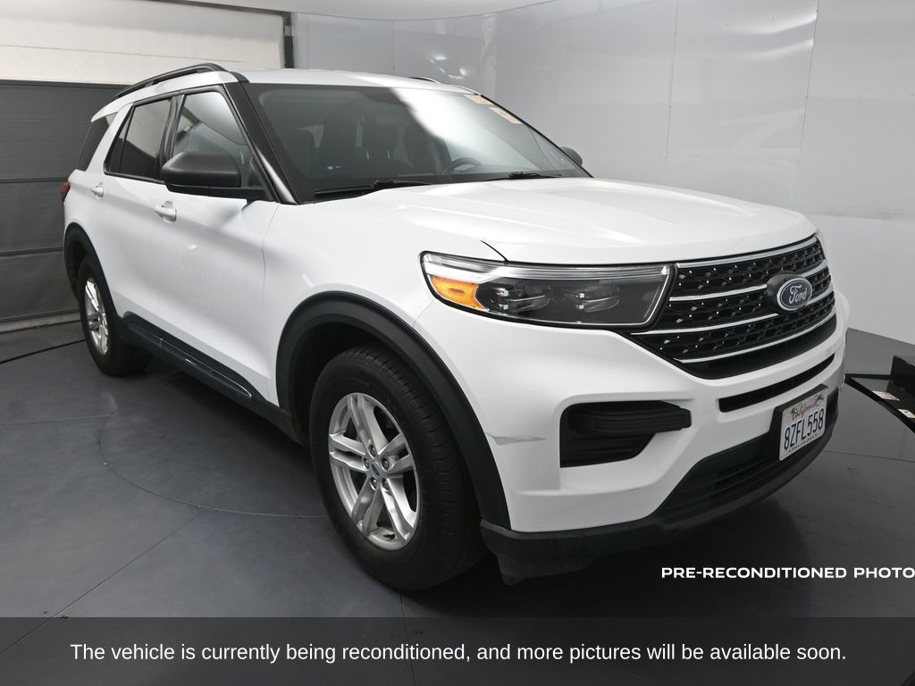 2021 Ford Explorer XLT photo 2