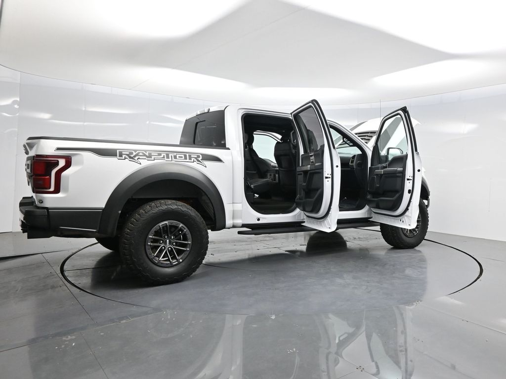 2020 Ford F-150 Raptor photo 4