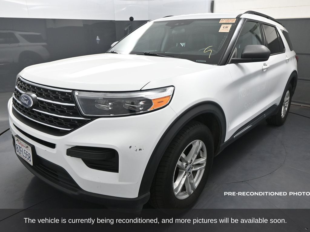 2021 Ford Explorer XLT photo 3